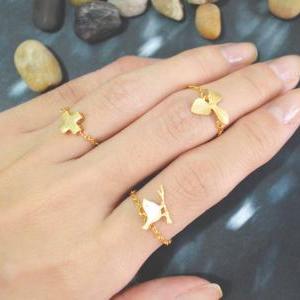 Flower ring,Chain ring, Gold plated..