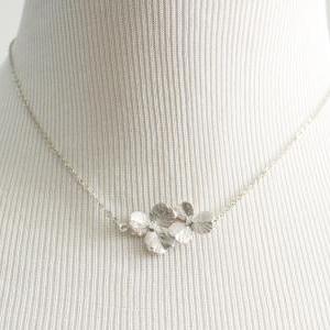 A-089 Cubic flower necklace, Simple..