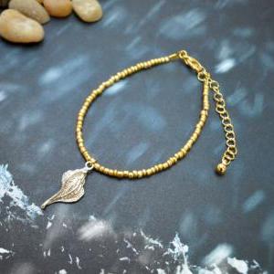 C-055 Gold Beaded bracelet, Seed be..
