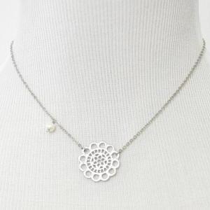 A-181 Lace Pendant, Pearl Necklace, Simple..