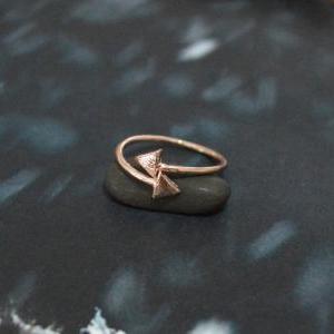 E-055 Double Arrow Ring, Adjustable Ring, Stretch..