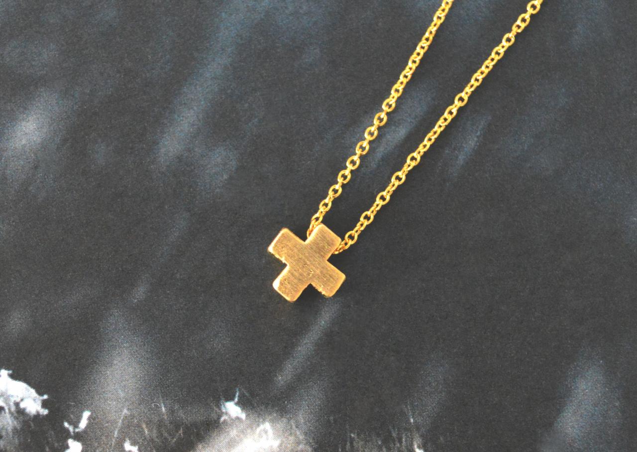 Cross Necklace, Simple Necklace, Modern Necklace, Pendant Necklace, Gold Plated Chain / Bridesmaid Gifts / Everyday Jewelry /