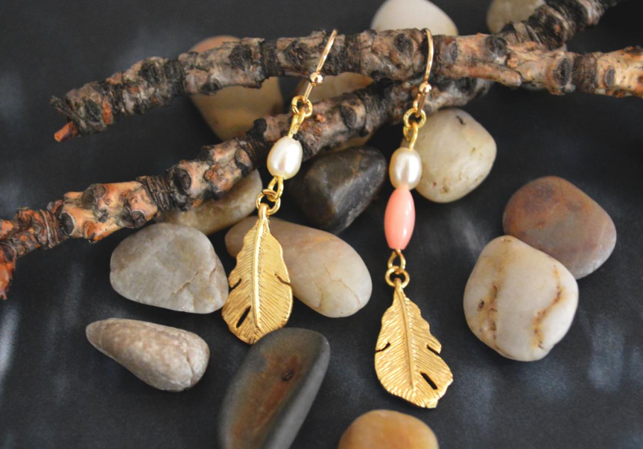 Small Feather Earrings, Dangle Earrings, White Pearl & Pink Coral, Gold Plated Pendant/bridesmaid Gifts/everyday Jewelry/