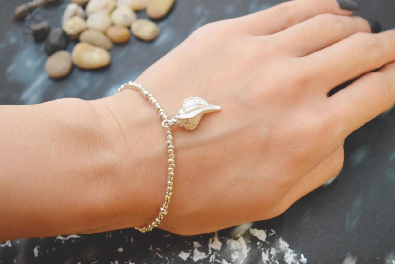 C-054 Silver Beaded Bracelet, Seed Bead Bracelet, Seashell Bracelet, Pendant Bracelet, Simple Bracelet, Charm Bracelet/everyday Jewelry/