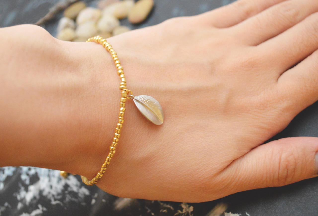 C-049 Gold Beaded Bracelet, Seed Bead Bracelet, Pendant Bracelet, Simple Bracelet, Charm Bracelet, Leaf Bracelet/everyday Jewelry/