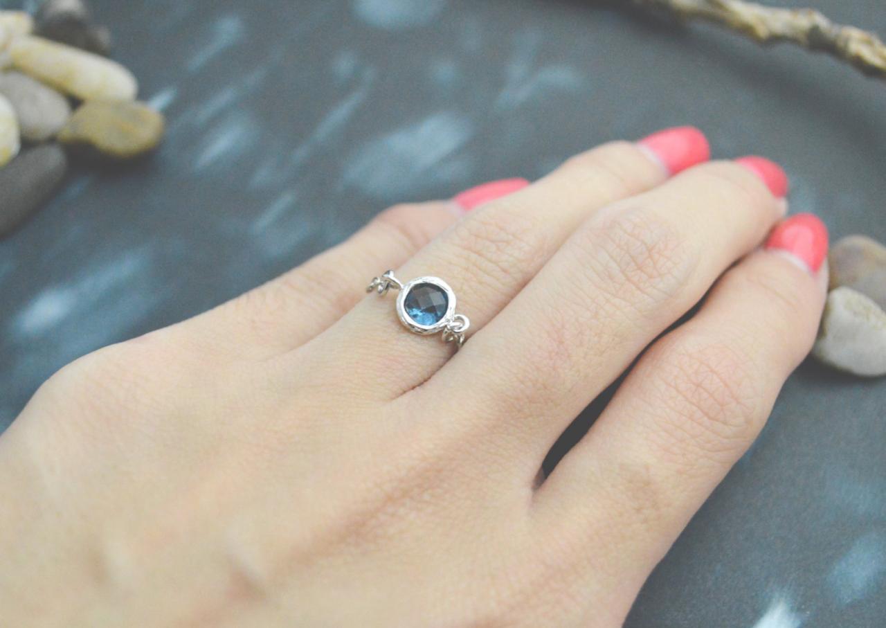 E 028 Blue Glass Ring Silver Frame Ring Chain Ring Sapphire