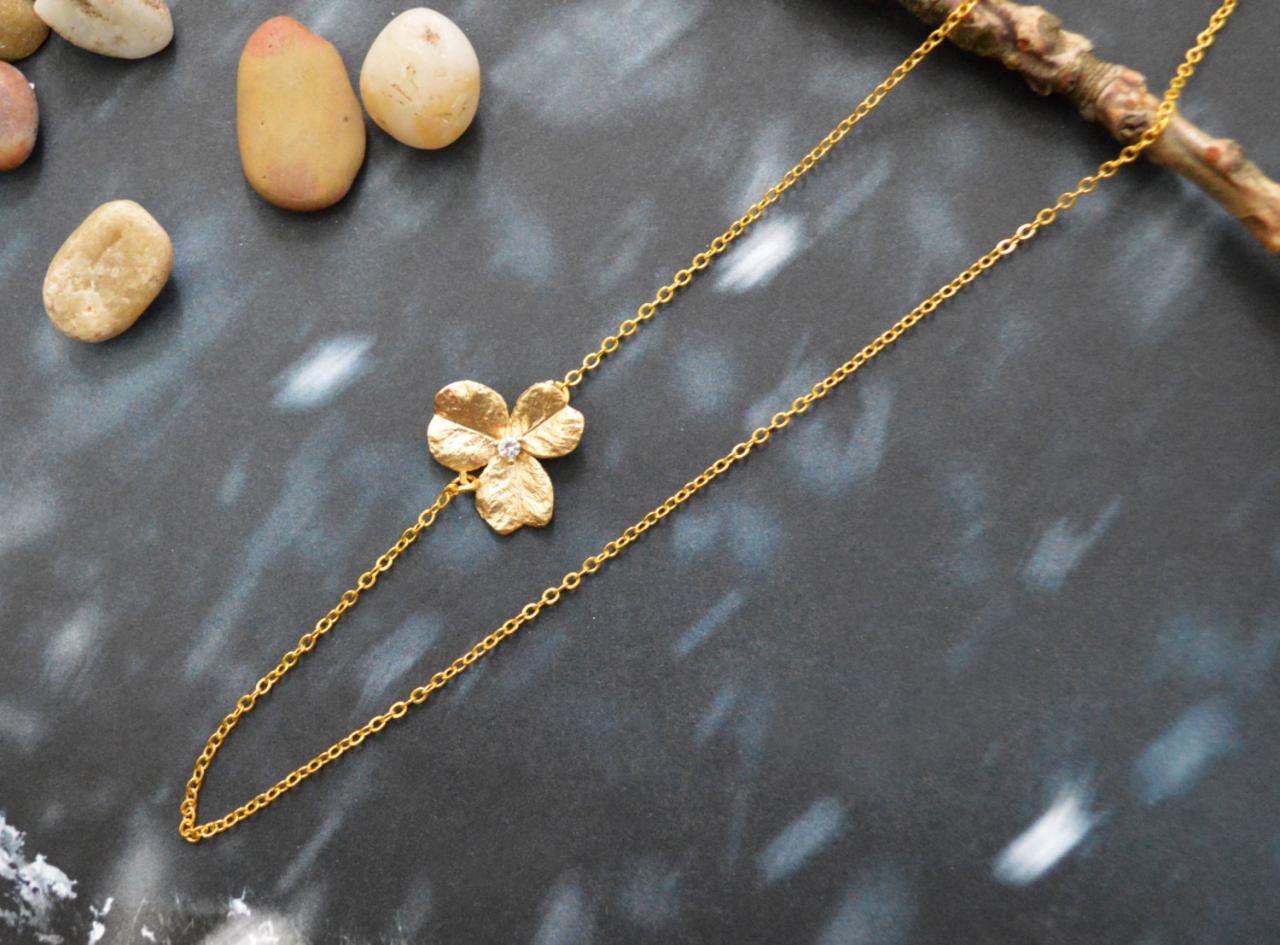 A-180 Sideways Necklace, Cubic Flower Necklace, Asymmetrical, Unbalanced, Simple Necklace, Gold Plated/everyday Jewelry /special Gift/